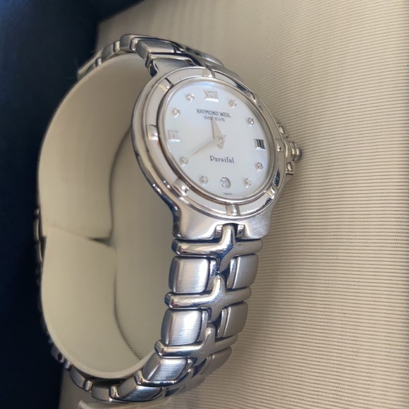 Authentic Raymond Weil Parsifal Mother of Pearl Watch main image 9